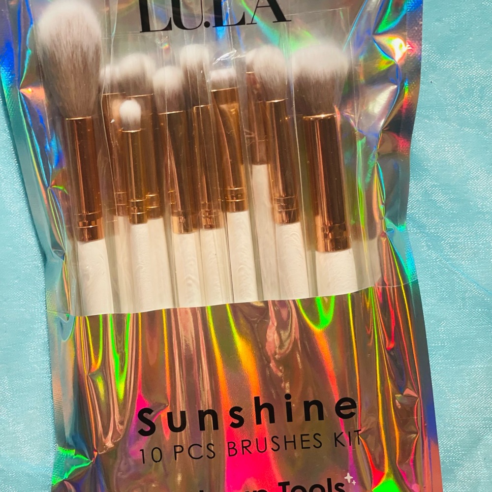 New!!!Sunshine Brush 10PCS Lula  comes with 10 brushes.